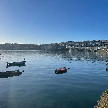 The Old Captains Lookout * Falmouth
